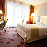 Ascot ホテル 4*