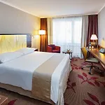 Ascot 4*
