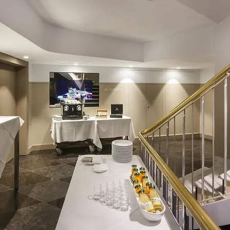 Hotell Ascot 4*