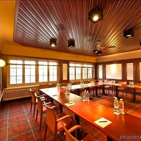 Ascot Hotell
