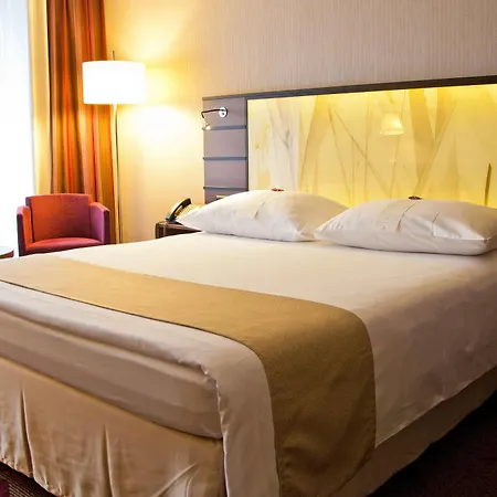 Ascot Hotell