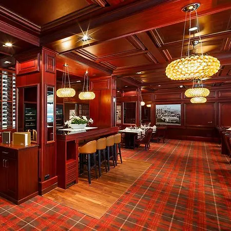 Ascot Hotell