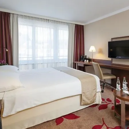 Ascot Hotell 4*