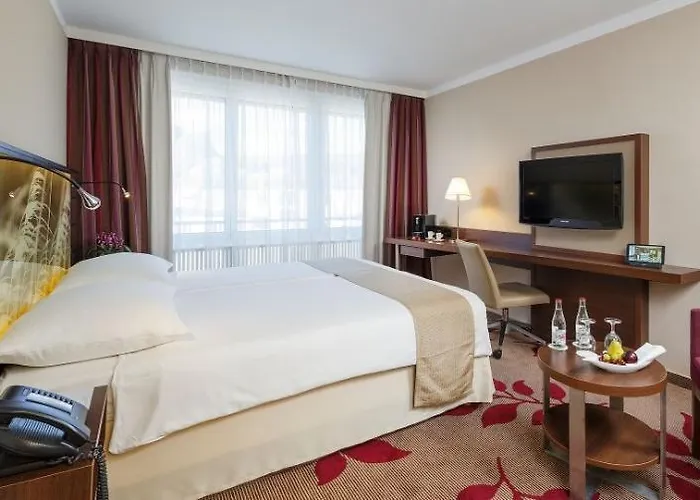 Ascot Готель 4*