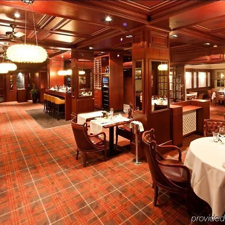 Ascot Hotel 4*