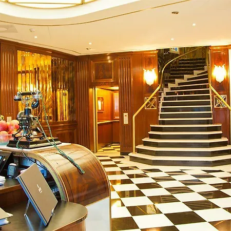 Ascot Hotel