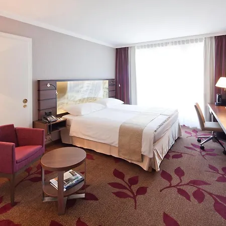 Ascot Hotel